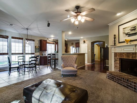 4th image of 3629 Nandina Dr