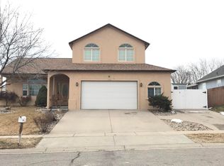 979 Hickory Dr, Rifle, CO 81650