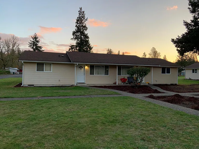 Tall Tree Manor — Photo 50