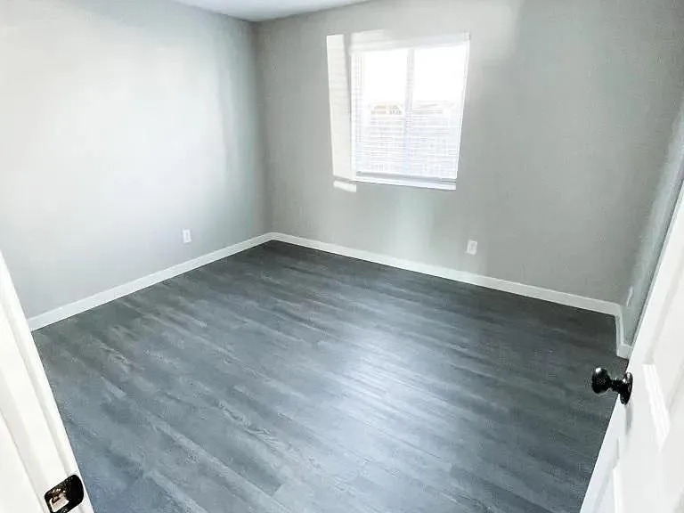 3335 Benton St #5 — Photo 5