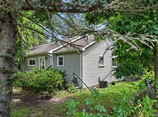 1209 Applewood Dr, White Lake, MI