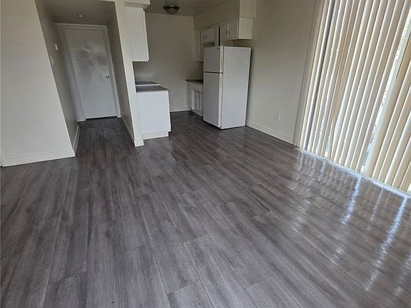 2nd image of 1107 E Desert Inn Rd #9