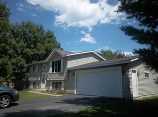 1204 4th St NW, Waseca, MN 56093