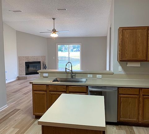 5th image of 1198 Calla Glen Ln