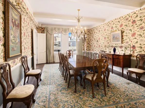 33 East 70th Street 7C image 2 of 9