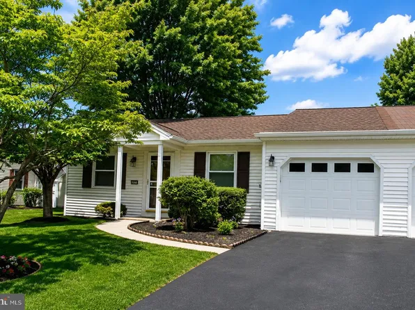 2021 Brentwood Dr, Middletown, PA 17057