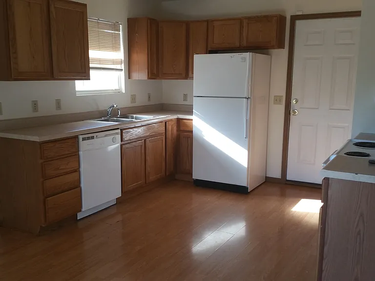 3402 SE Golden Ave — Photo 17
