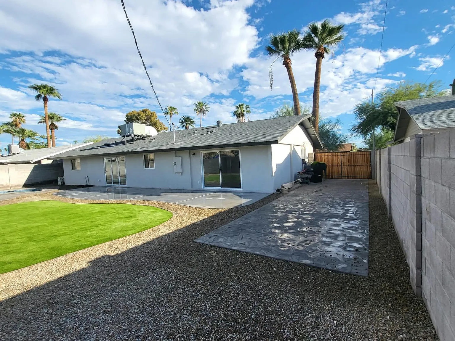 4 bed, 2253 sqft, $4,995 — Photo 1