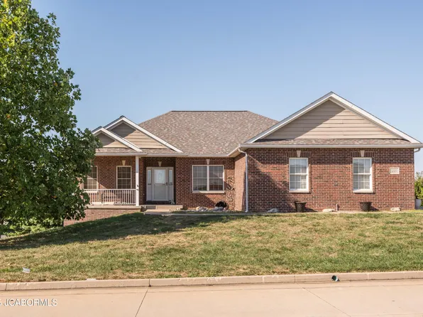 226 Pioneer Trail Dr, Jefferson City, MO 65109