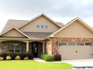 24 Cypress Grove Ln, Huntsville, AL 35824