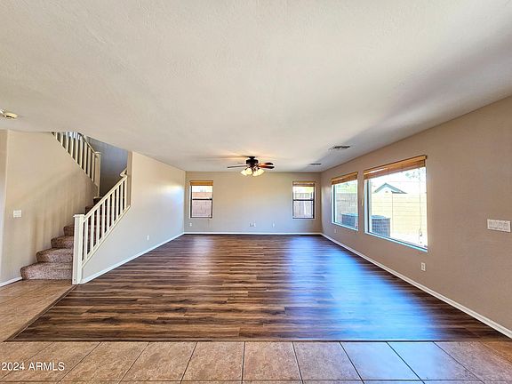 5th image of 472 W DANA Drive