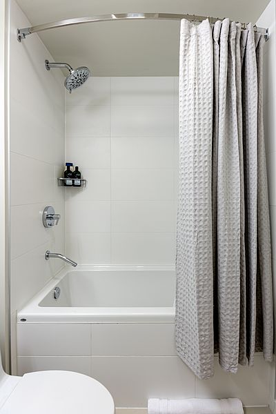 Victoria Apartment for rent - 1 Bedroom — photo 32