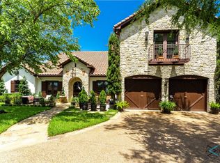 124 White Cap Ln, Mabank, TX 75156