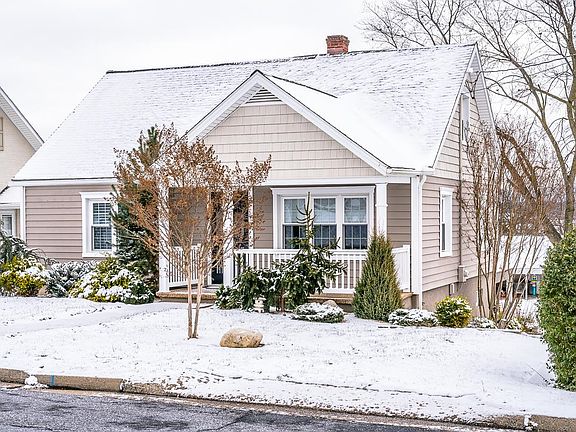 2nd image of 450 Hartman Dr