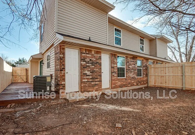 4713 Love Dr — Photo 27