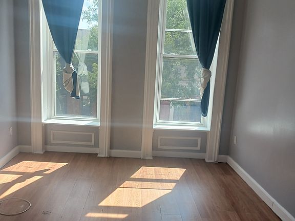 4th image of 309 Main St #1
