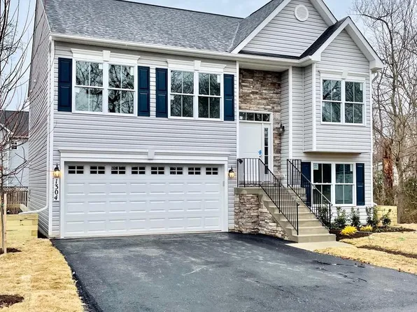 1308 Azalia St, Shady Side, MD 20764