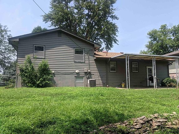3rd image of 4717 N 96th St