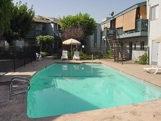 1st image of 10030 Rosecrans Ave APT 25