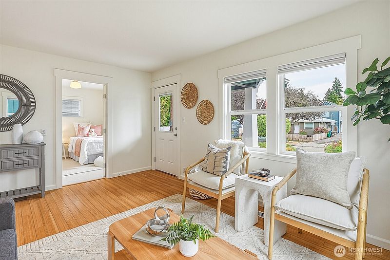 4th image of 8115 12th Avenue SW