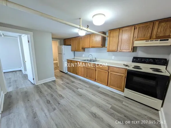 2412 Western Ave, Newburgh, ME