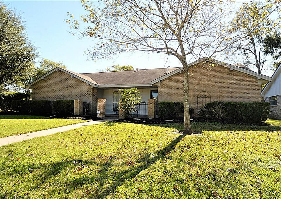 1st image of 5014 Cedar Creek Dr