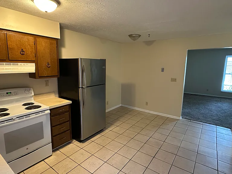 415 Ridgewood Ln #2 — Photo 9
