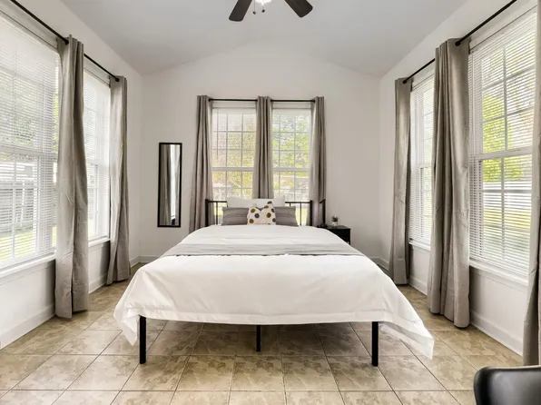 (undisclosed Address), Charlotte, NC 28211