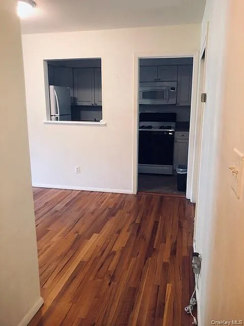 Studio, 1.0 bath, 617 sqft, $1,750 — Photo 4