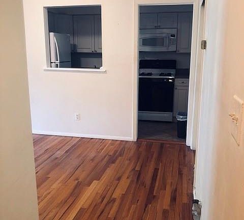 4th image of 5 Brevoort Dr APT 2E