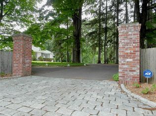 10 Viola Rd #B, Suffern, NY 10901