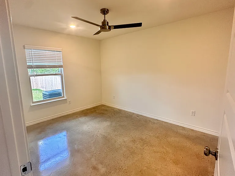 1231 Concord Dr #B — Photo 8