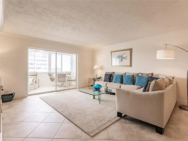 1055 W Peppertree Dr #405AA — Photo 13