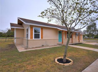 704 E 18th St, Georgetown, TX 78626