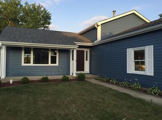 33035 N Ashley Dr, Grayslake, IL 60030