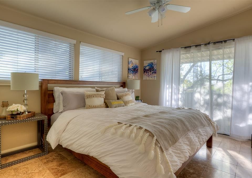 2400 Jarratt Ave APT B, Austin, TX 78703 Zillow