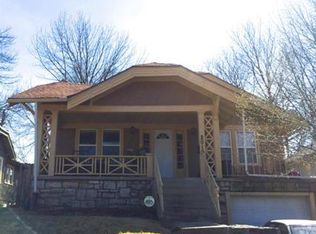2015 E Gregory Blvd, Kansas City, MO 64132