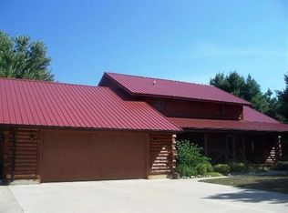 N4770 Pinecrest Dr, Montello, WI 53949