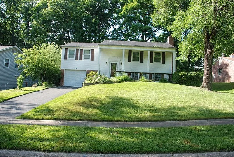 406 Tanglewood Ct photo 1
