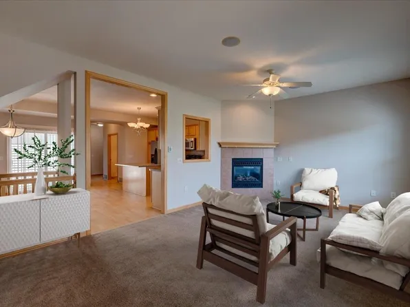 181 Prairie Grass Road, Oregon, WI 53575