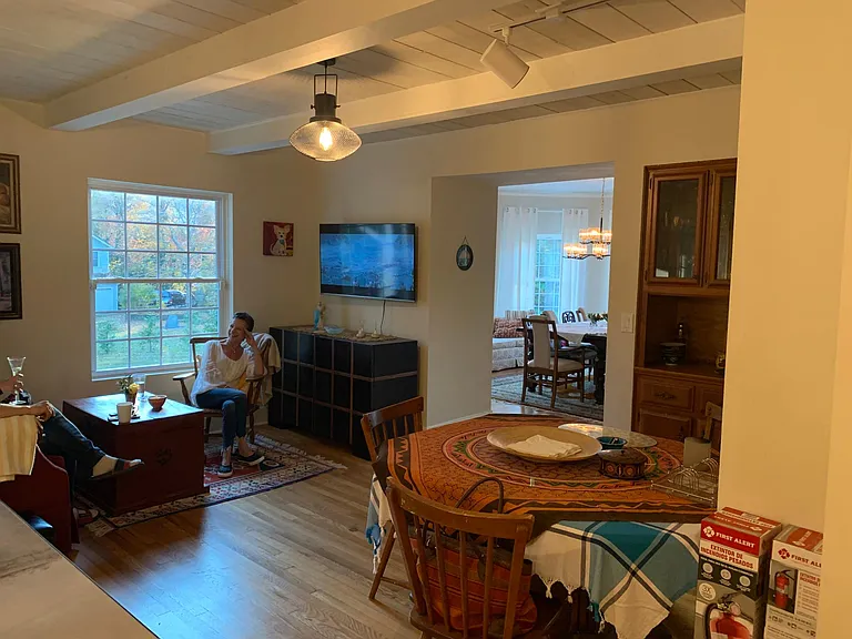 Sitting room off kitchen with TV. Breakfast table