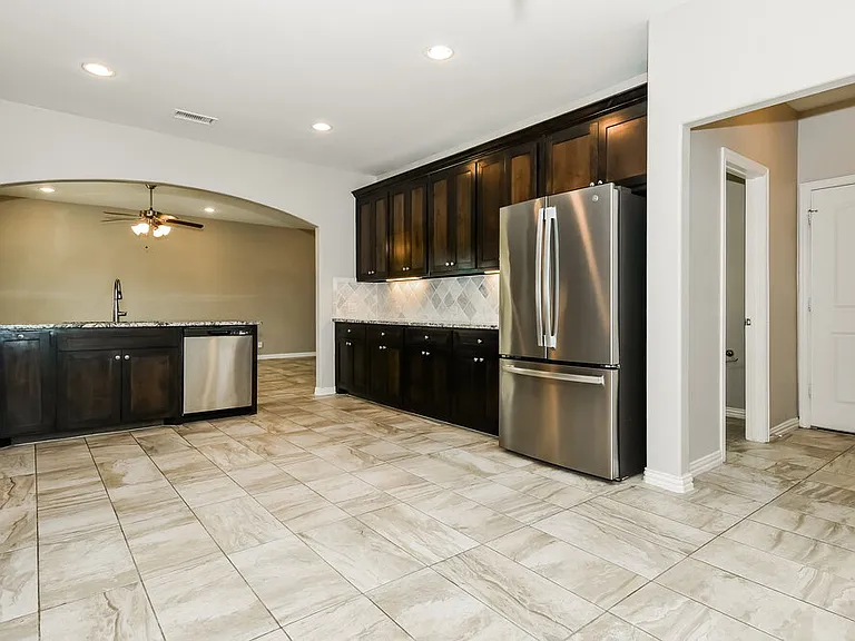 236 Teakwood Dr — Photo 7