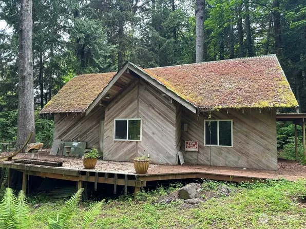 265 Tskutsko Point Road, Quilcene, WA 98376