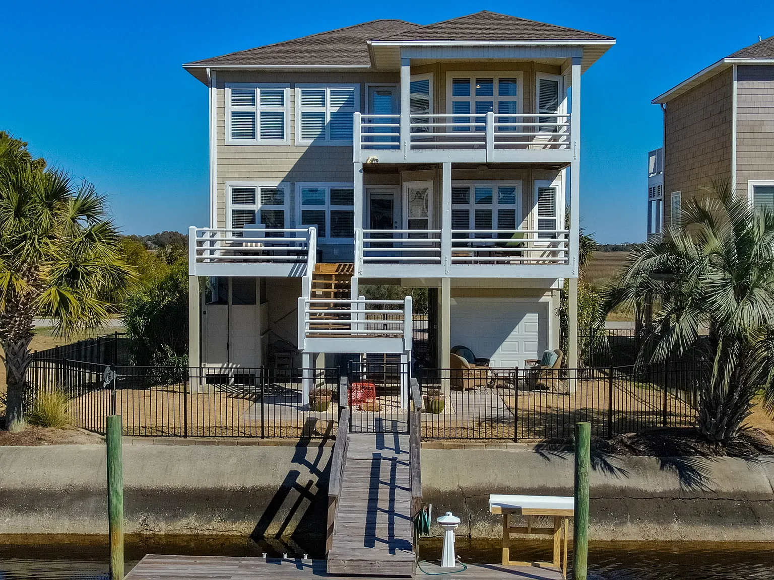 5 bed, 2250 sqft, $3,750 — Photo 1