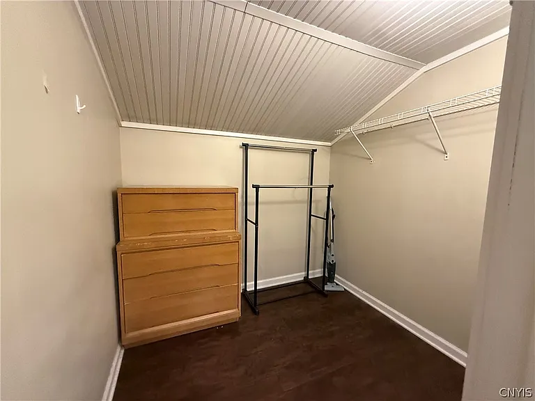 936 Lancaster Ave — Photo 24