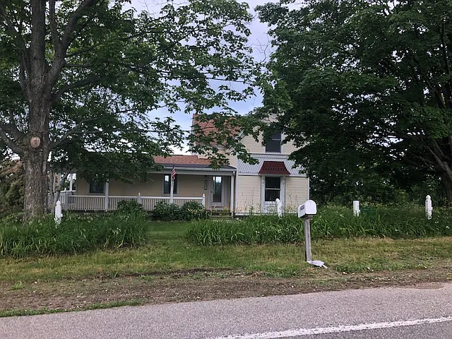 16331 Center Rd — Photo 6