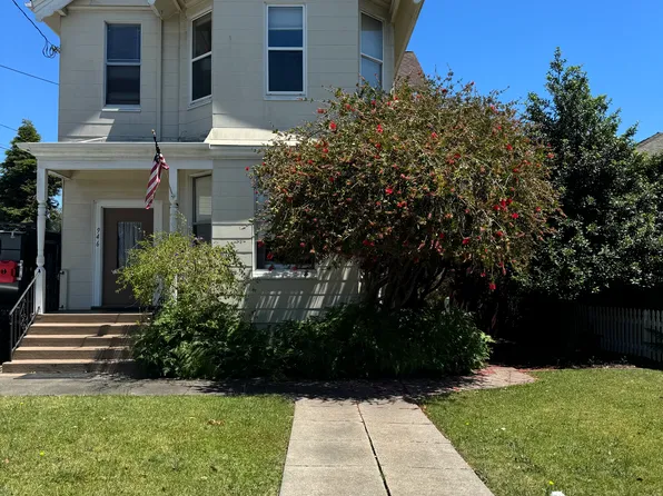 946 Park St #2, Alameda, CA 94501