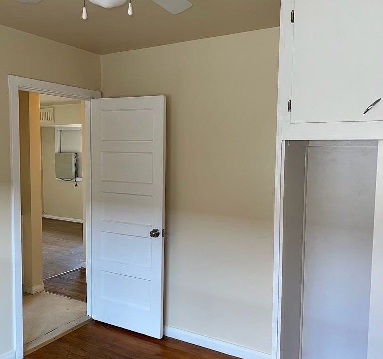 bedroom1