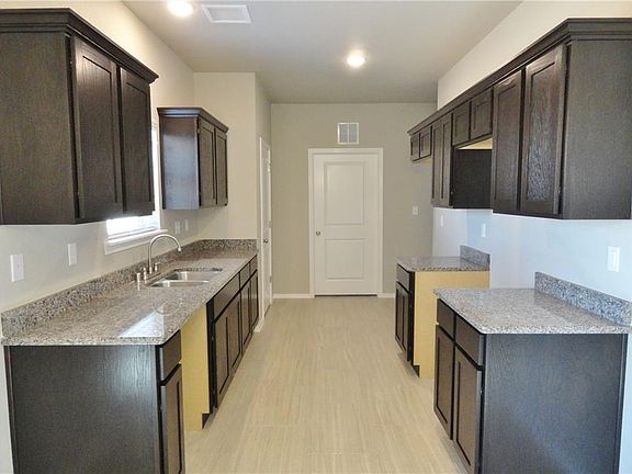 2nd image of 14358 Loma Esmeralda Dr