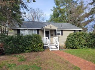 4 Markle Cir, Randolph, MA 02368